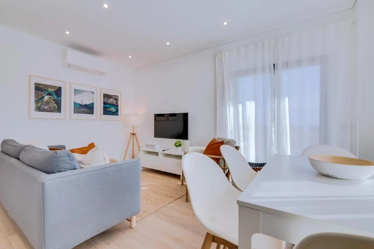 Apartment Formosatavira Seaview @Homesbyfc